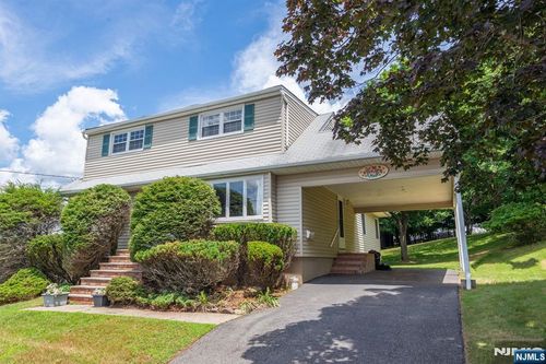 103 Williams Dr, Woodland Park, NJ, 07424-2938 | Card Image