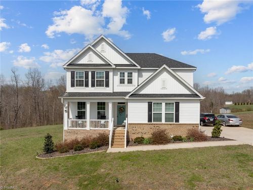 135 Laced Maple Ct, Reidsville, NC, 27320 | Card Image