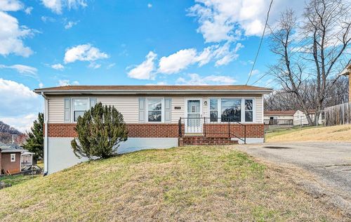 1378 Craig Robertson Rd Se, Roanoke, VA, 24014-3600 | Card Image