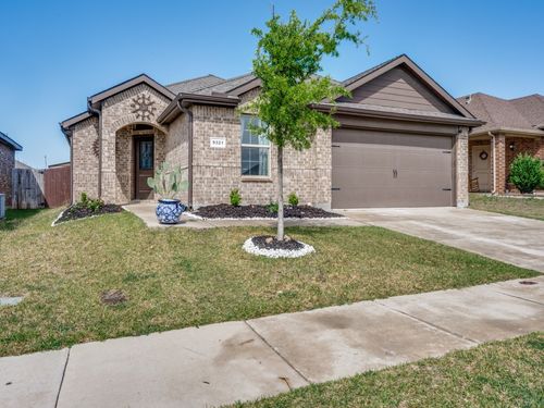 9321 Castorian Drive, Fort Worth, TX, 76131 | Card Image