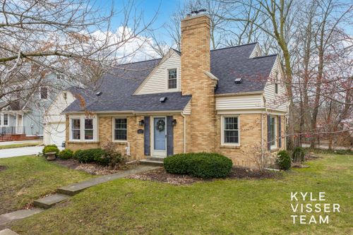 849 Maxwell Ave Se, Grand Rapids, MI, 49506-3440 | Card Image