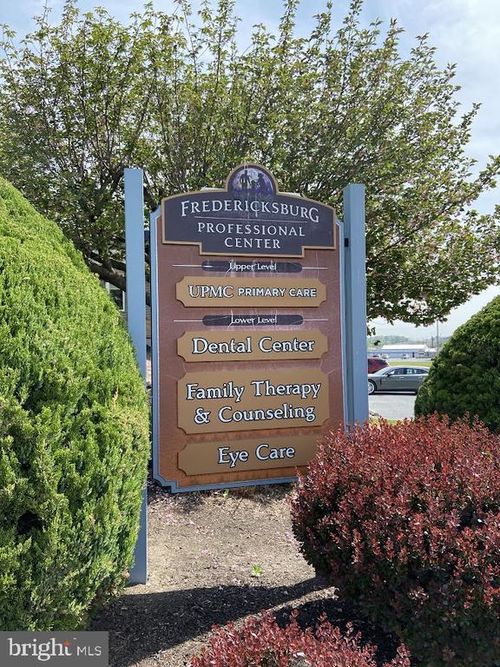 120 S Tan Aly, FREDERICKSBURG, PA, 17026-9349 | Card Image