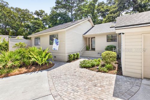 19 Dewberry Ln, Hilton Head Island, SC, 29928-4215 | Card Image