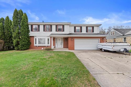 12011 W Ohio Avenue, WEST ALLIS, WI, 53227 | Card Image