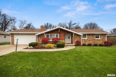 125 Eastshore Drive, House other with 3 bedrooms, 2 bathrooms and null parking in Morton IL | Image 1