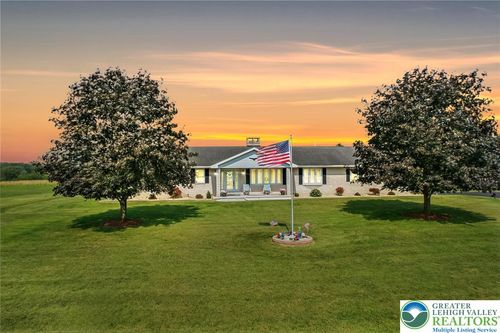 587 Spring House Rd, LEHIGHTON, PA, 18235-9745 | Card Image