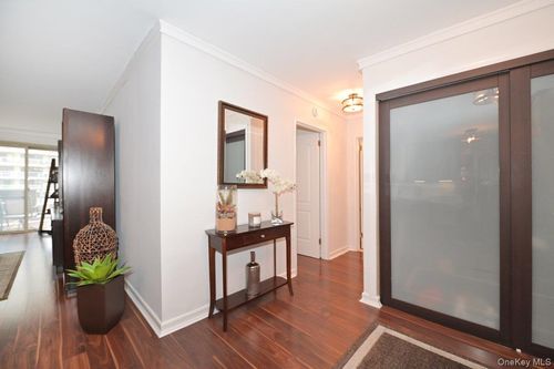 apt-9j-18-15 215th St, Bayside, NY, 11360-2143 | Card Image