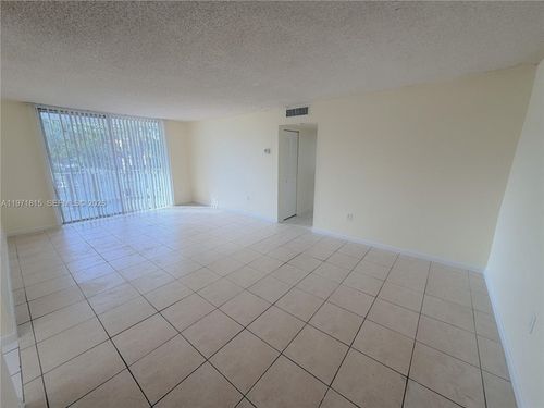 202-498 Nw 165th Street Rd, Miami, FL, 33169-6467 | Card Image