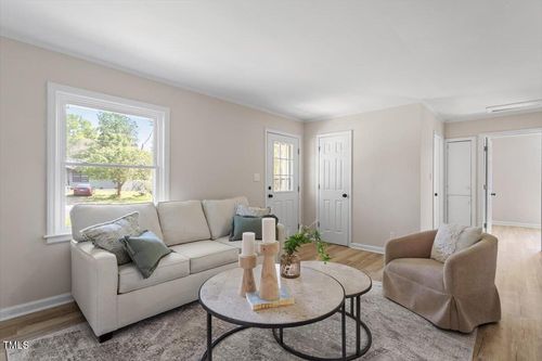 2304 Nelson St, Raleigh, NC, 27610-2720 | Card Image