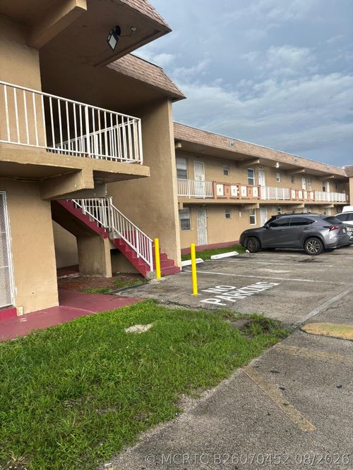 128-301 Nw 177th St, Miami Gardens, FL, 33169-4942 | Card Image