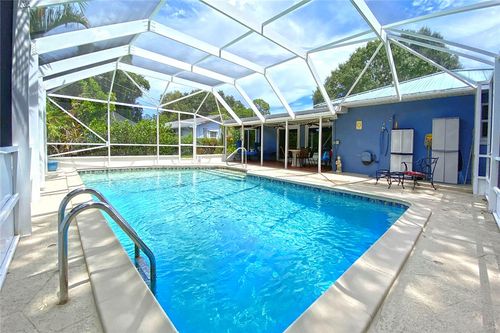 1325 42nd Ave, Vero Beach, FL, 32960-3864 | Card Image