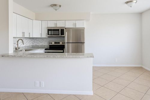 7-4670 Ne 5th Avenue, Boca Raton, FL, 33431 | Card Image