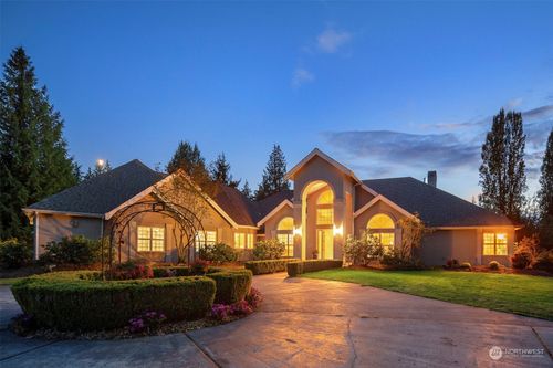 23110 75th Ave Se, Woodinville, WA, 98072-6014 | Card Image