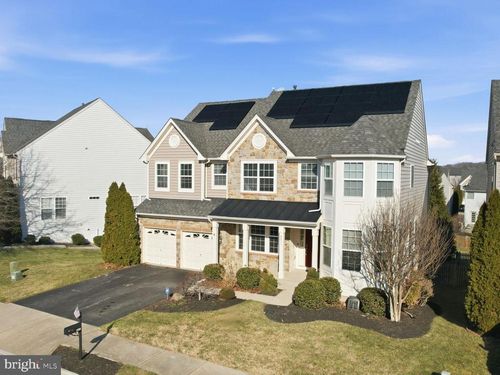 8831 Calbera Ct, GAINESVILLE, VA, 20155-5944 | Card Image