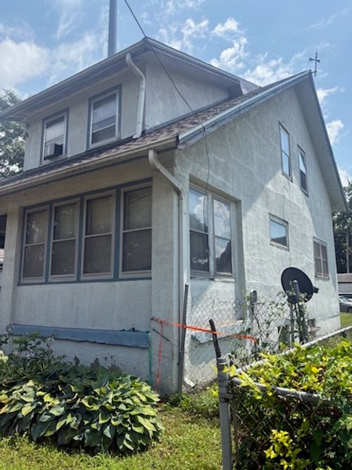 1910 W Butler St, Peoria, IL, 61605-1602 | Card Image