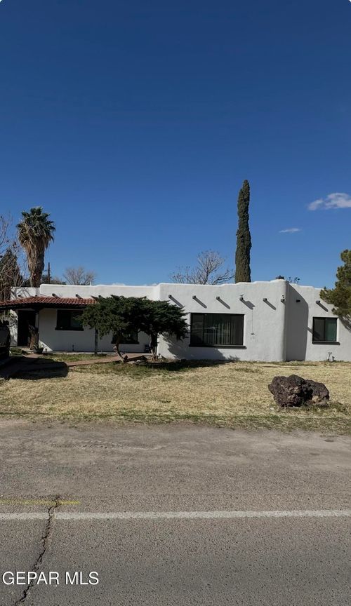 4527 Emory Road, El Paso, TX, 79922 | Card Image
