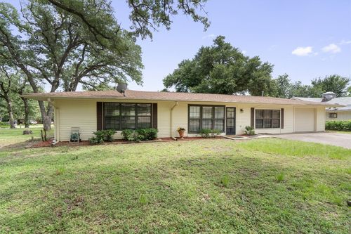 2102 Vogel Avenue, Rockdale, TX, 76567 | Card Image