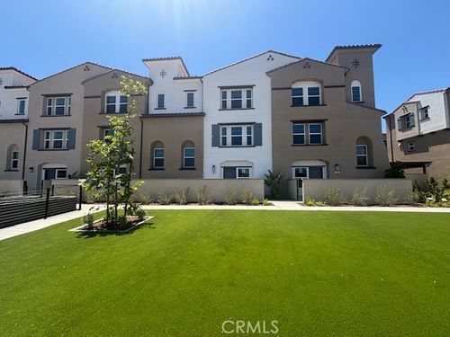 552 Via San Felipe, Camarillo, CA, 93012 | Card Image