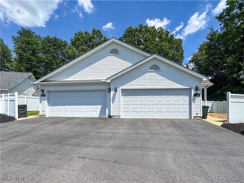 3411 Orchard Ct Se, Warren, OH, 44484-3275 | Card Image