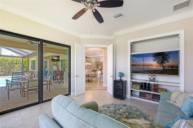 Bonus Room with entrance to Lanai | Image 29