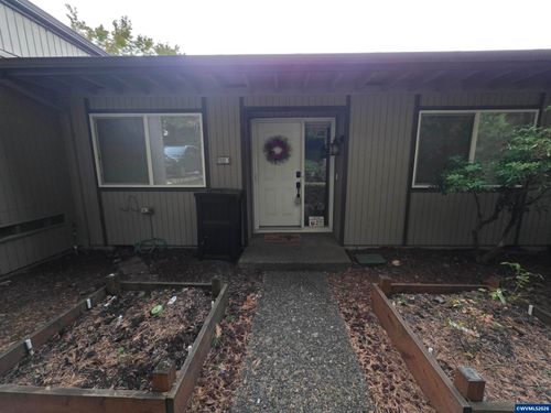1223 Karen Way Nw, Salem, OR, 97304-2916 | Card Image