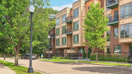 304-1070 Grandview Ct Ne, Columbia Heights, MN, 55421-2387 | Card Image