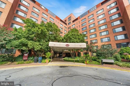 241-1021 Arlington Blvd, ARLINGTON, VA, 22209-2213 | Card Image