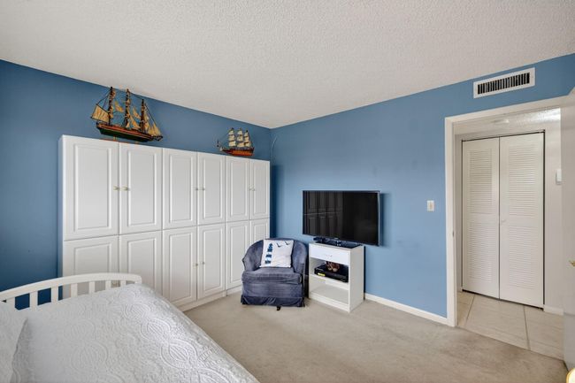 APT-505 - 2205 S Cypress Bend Dr, Condo with 2 bedrooms, 2 bathrooms and null parking in Pompano Beach FL | Image 34
