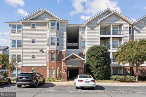 2315-1600 Spring Gate Dr, MCLEAN, VA, 22102-3456 | Card Image