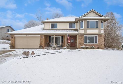 7936 Rampart Trl, Waterford, MI, 48327-4151 | Card Image