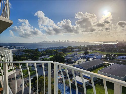 1501-7601 E Treasure Dr, North Bay Village, FL, 33141-4391 | Card Image