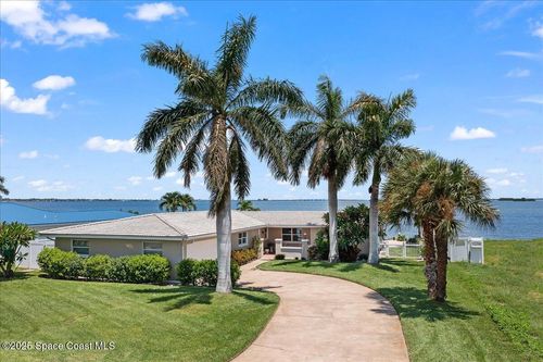 17 Country Club Rd, Cocoa Beach, FL, 32931-2047 | Card Image