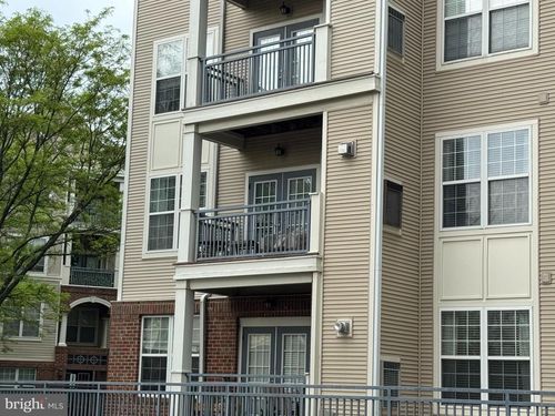 unit-4201-3009 Nicosh Cir, FALLS CHURCH, VA, 22042-1239 | Card Image