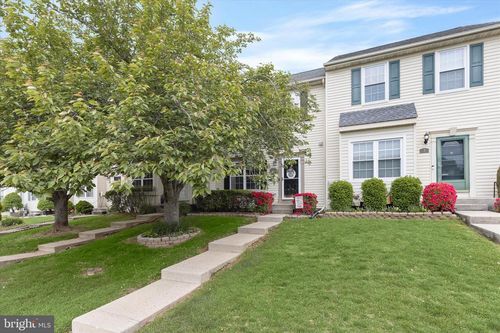 5 Gunfalls Garth, NOTTINGHAM, MD, 21236-4860 | Card Image