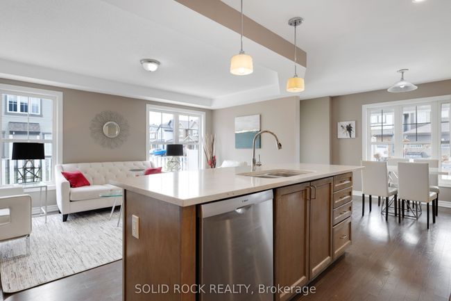 143 Bartonia Cir, House other with 5 bedrooms, 4 bathrooms and 4 parking in Orléans ON | Image 16