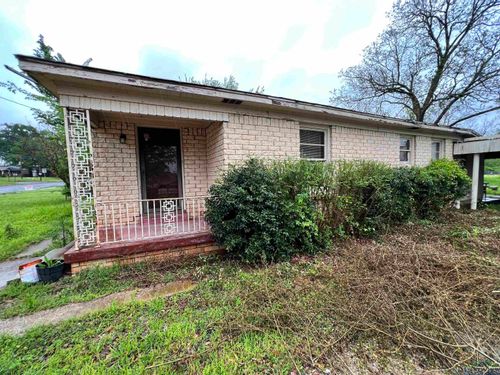 242 E Main St, Van, TX, 75790-2932 | Card Image