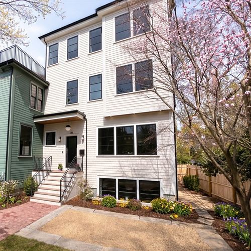 a-18 Clinton St, Cambridge, MA, 02139-2304 | Card Image