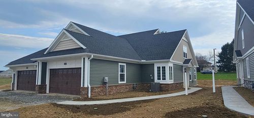 68-221 Bellaride Ln, MILLERSVILLE, PA, 17551-1566 | Card Image
