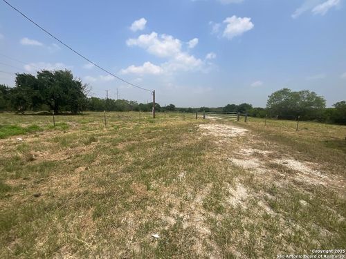 1241 S Sh-123, Karnes City, TX, 78118 | Card Image