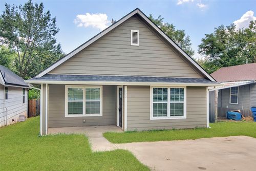 622 E Heron St, Denison, TX, 75021-6452 | Card Image