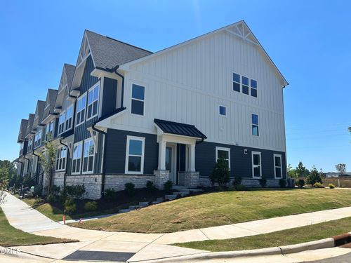 3135 White Rail Dr, Fuquay Varina, NC, 27526-3696 | Card Image