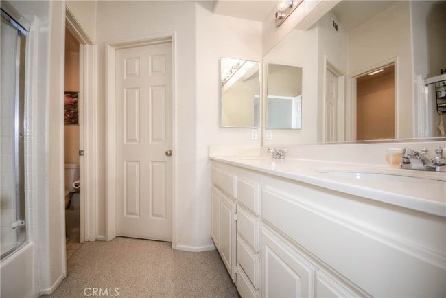 803 Maplewood, Condo with 2 bedrooms, 3 bathrooms and 2 parking in Irvine CA | Image 32