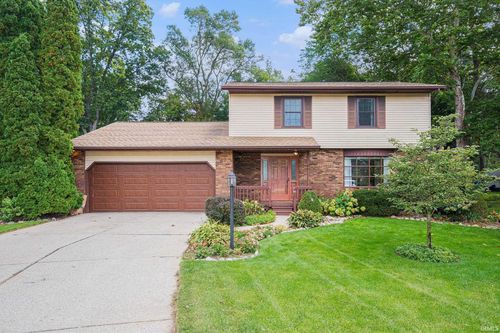 17633 Cobblestone Ct, South Bend, IN, 46635-1012 | Card Image