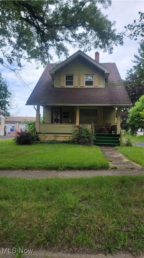 722 5th Street, Struthers, OH, 44471 | Card Image