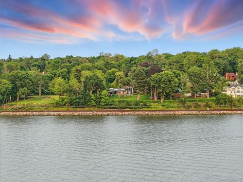 30 Half Moon Ln, Irvington, NY, 10533-2514 | Card Image