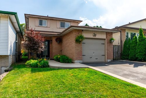 76 Megna Crt, Hamilton, ON, L9C6Y8 | Card Image