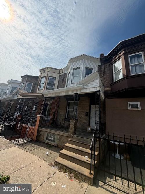 4060 N 7th St, PHILADELPHIA, PA, 19140-2504 | Card Image