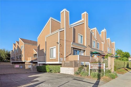 19-15125 Nordhoff St, North Hills, CA, 91343 | Card Image