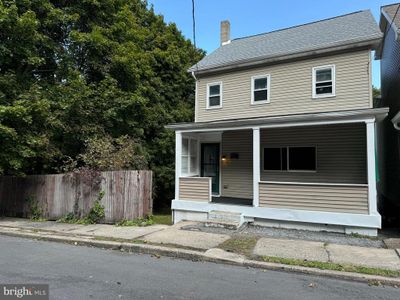 464 W White Street, House other with 4 bedrooms, 1 bathrooms and null parking in Summit Hill PA | Image 1