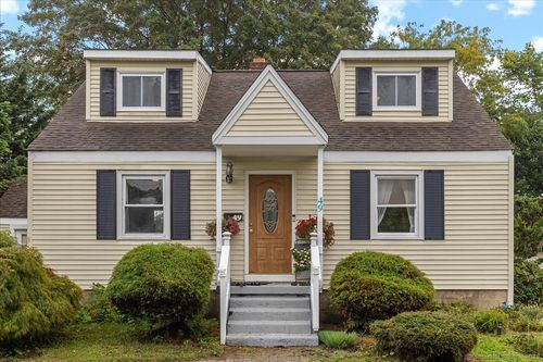 49 Overlook Dr, Milford, CT, 06460-4346 | Card Image